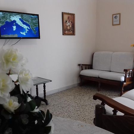 Appartement Casa Luigi Sergio - Affitto Breve à Santo Stefano di Camastra Extérieur photo